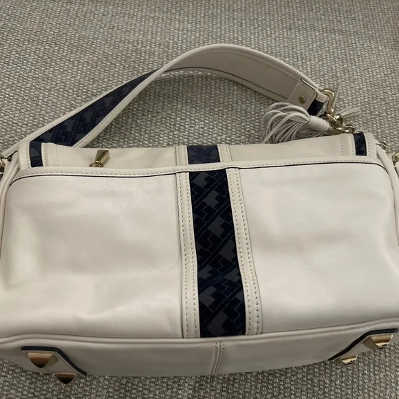 L.A.M.B white leather and navy handbag - Picture 3 of 7